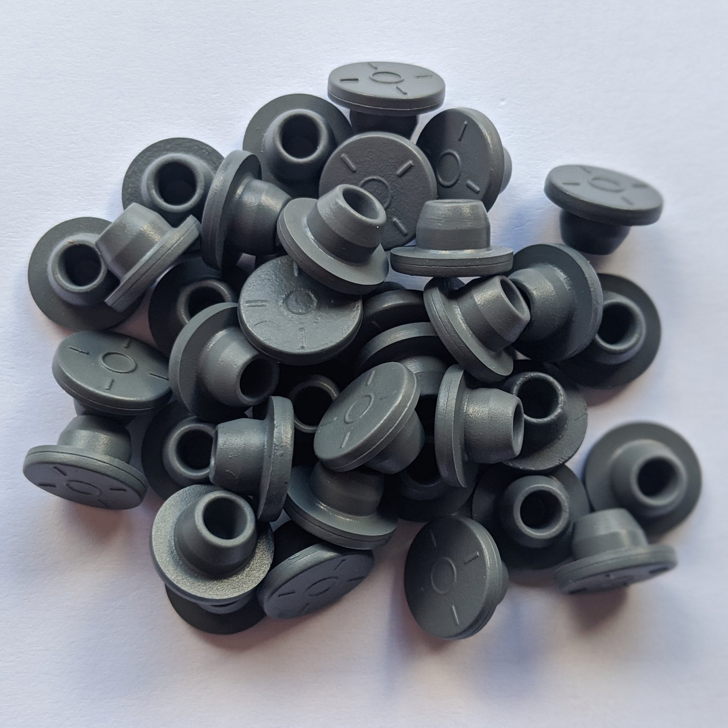 1/4" Rubber Plugs - 20 pack